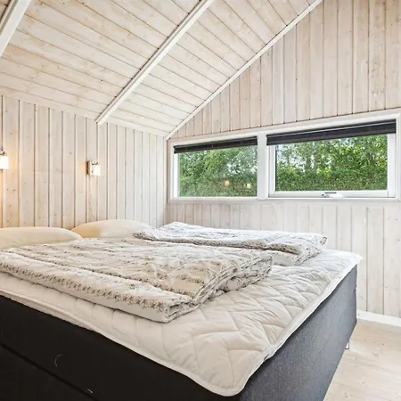 Holiday home Frosina - 300m From The Sea By Interhome *