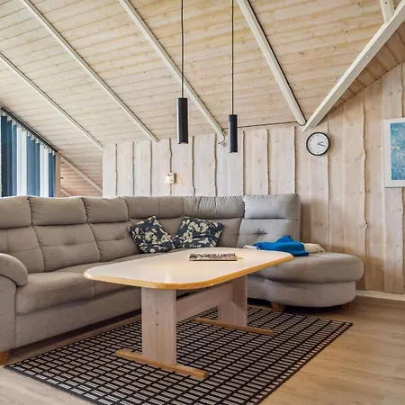 Holiday home Frosina - 300m From The Sea By Interhome Sarup