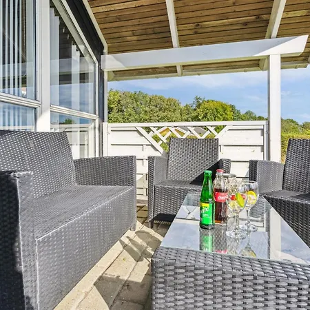 Frosina - 300m From The Sea By Interhome Sarup